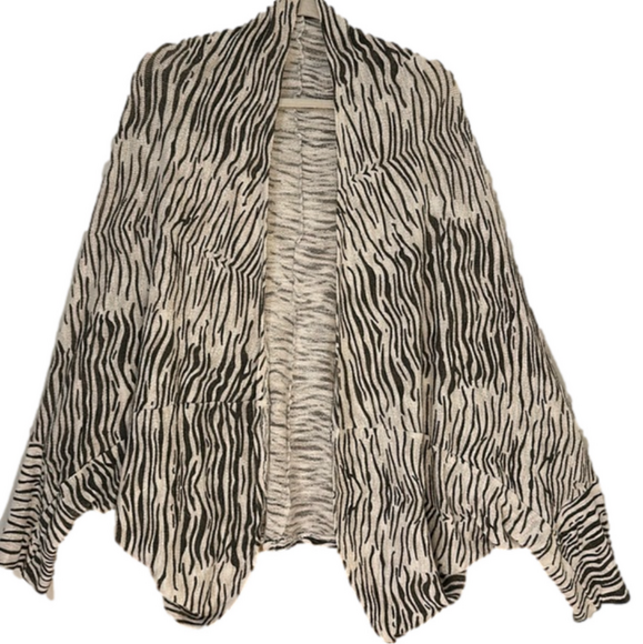ODDY kimono - Picture 1 of 9